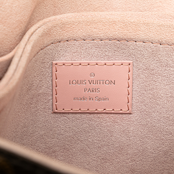 Pre-Loved Louis Vuitton Monogram Epi Saint-Michel - Picture 6 of 12